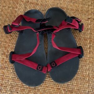 Xero Z trail Kids Red and Black Sandals